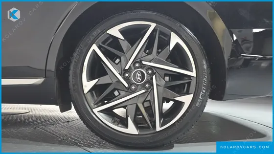 HYUNDAI GRANDEUR 3.3