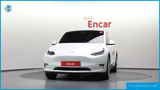 TESLA MODEL Y STANDARD RANGE RWD