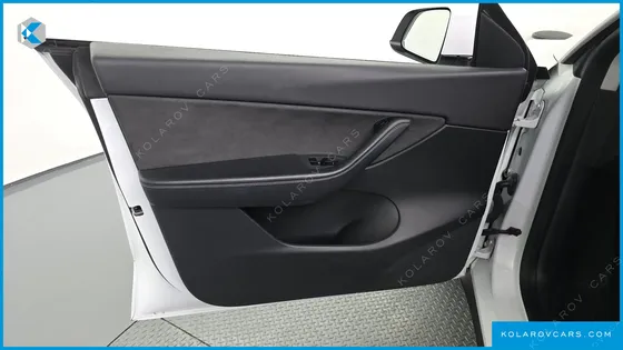 TESLA MODEL Y STANDARD RANGE RWD