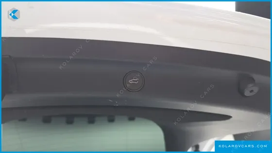 TESLA MODEL Y STANDARD RANGE RWD