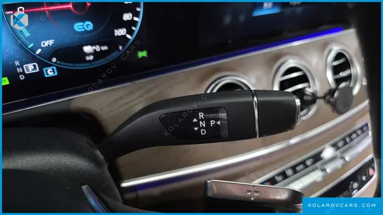 MERCEDES E-CLASS E300E 4MATIC EXCLUSIVE