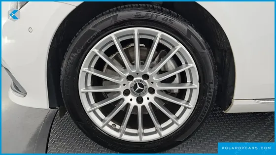 MERCEDES E-CLASS E250 EXCLUSIVE