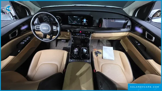 KIA CARNIVAL DIESEL 7-SEATER SIGNATURE