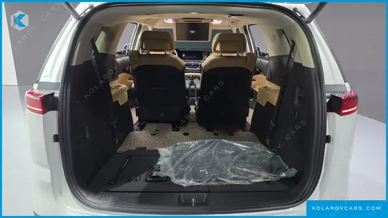 KIA CARNIVAL DIESEL 7-SEATER SIGNATURE