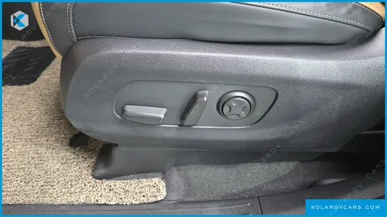 KIA CARNIVAL DIESEL 7-SEATER SIGNATURE