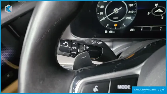 KIA CARNIVAL DIESEL 7-SEATER SIGNATURE