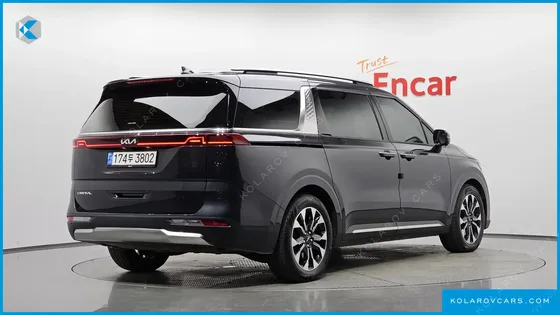 KIA CARNIVAL DIESEL 9-SEATER SIGNATURE