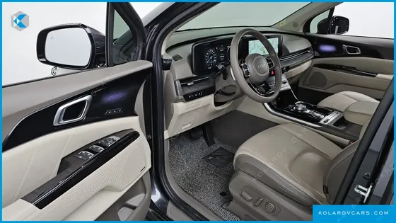 KIA CARNIVAL DIESEL 9-SEATER SIGNATURE