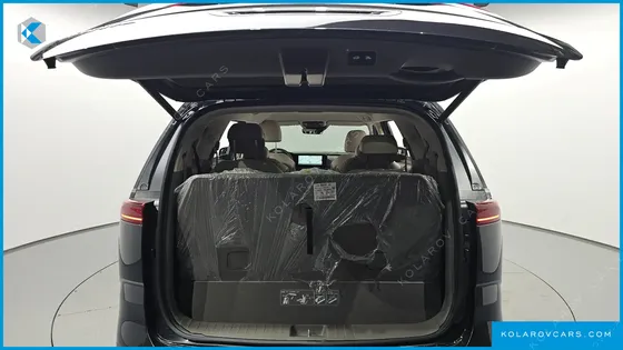KIA CARNIVAL DIESEL 9-SEATER SIGNATURE