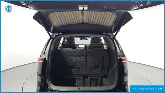 KIA CARNIVAL GASOLINE 7-SEATER HI-LIMOUSINE