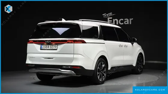 KIA CARNIVAL DIESEL 9-SEATER SIGNATURE