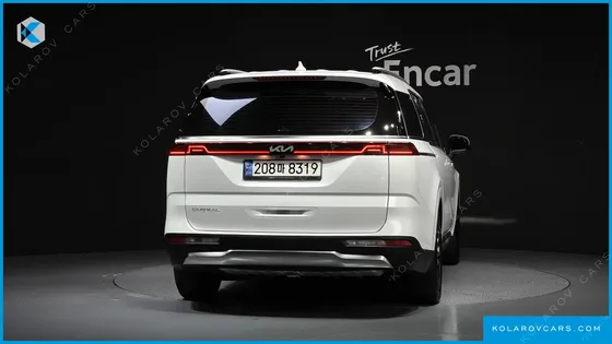 KIA CARNIVAL DIESEL 9-SEATER SIGNATURE