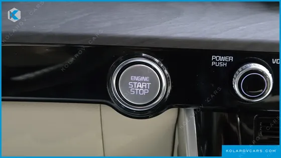 KIA CARNIVAL DIESEL 9-SEATER SIGNATURE