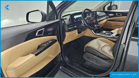 KIA CARNIVAL DIESEL 9-SEATER SIGNATURE