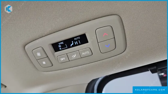 KIA CARNIVAL DIESEL 9-SEATER SIGNATURE