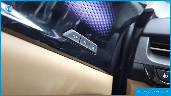 KIA CARNIVAL DIESEL 9-SEATER SIGNATURE
