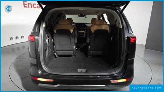 KIA CARNIVAL DIESEL 9-SEATER SIGNATURE