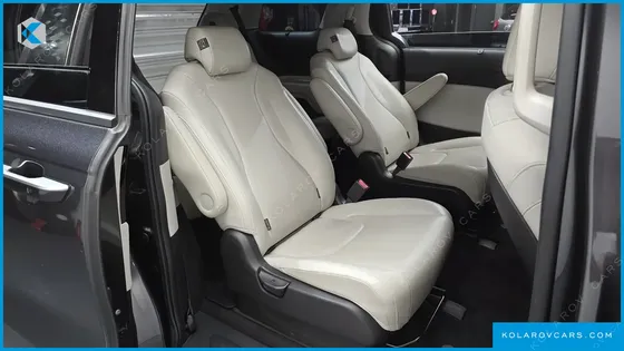 KIA CARNIVAL DIESEL 9-SEATER NOBLESSE