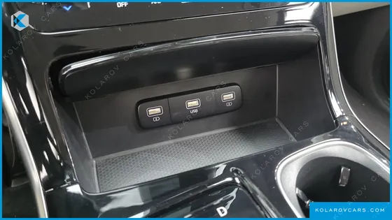 KIA CARNIVAL DIESEL 9-SEATER NOBLESSE