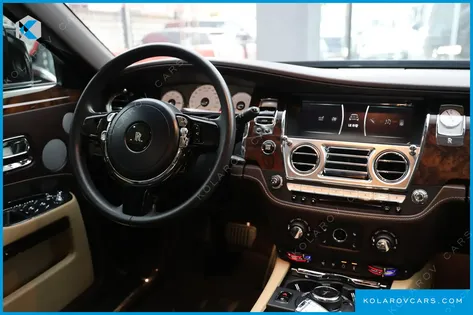 ROLLS ROYCE GHOST 6.6 EWB V12