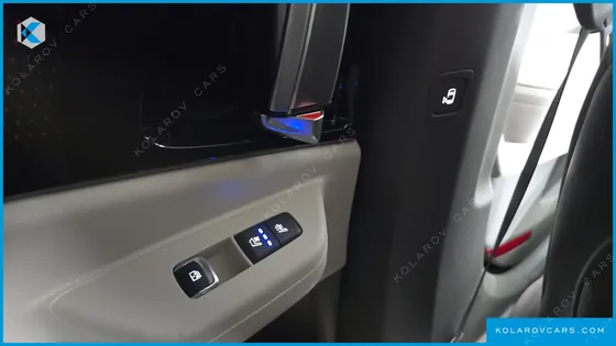 KIA CARNIVAL HEV 7-SEATER HI LIMOUSINE