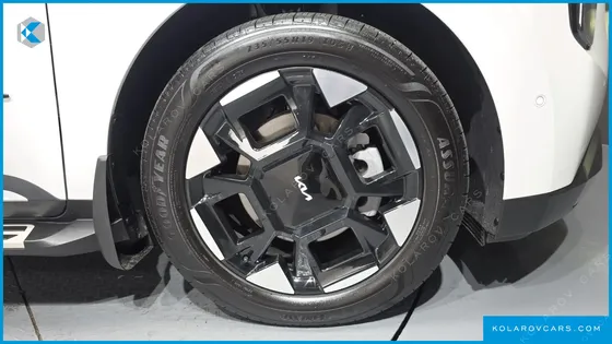 KIA CARNIVAL HEV 7SEATER OUTDOOR NOBLESS