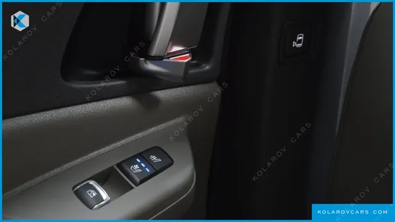 KIA CARNIVAL HEV 7SEATER OUTDOOR NOBLESS