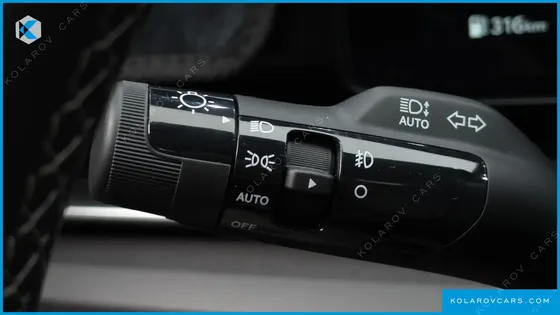 KIA CARNIVAL HEV 7SEATER OUTDOOR NOBLESS