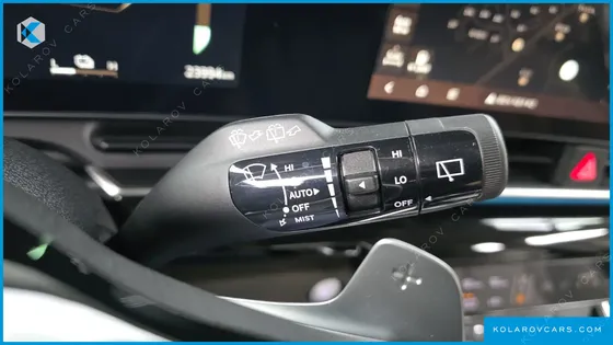 KIA CARNIVAL HEV 9SEATER SIGNATURE