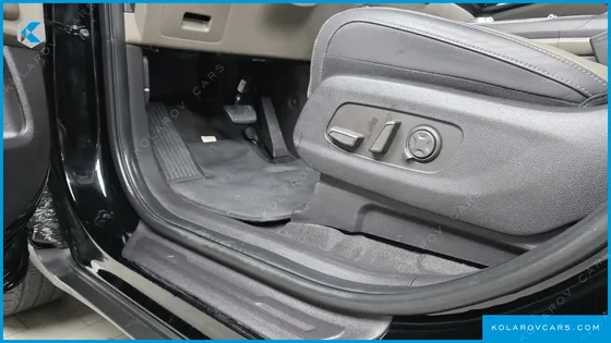 KIA CARNIVAL HEV 9SEATER SIGNATURE