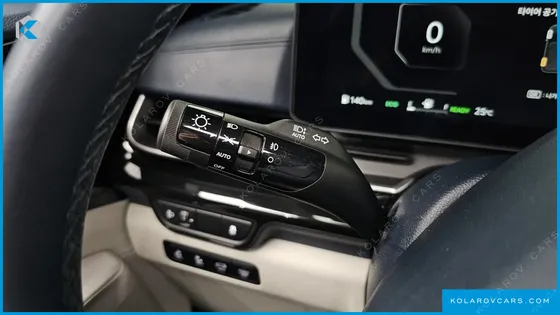 KIA CARNIVAL HEV 7SEATER SIGNATURE