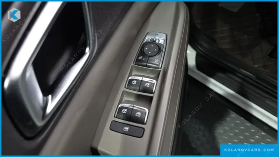 KIA CARNIVAL HEV 9SEATER NOBLESS