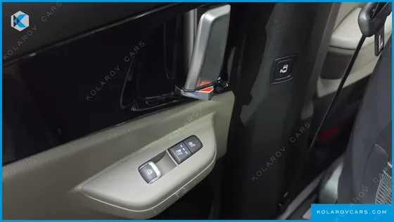 KIA CARNIVAL HEV 9SEATER GRAVITY