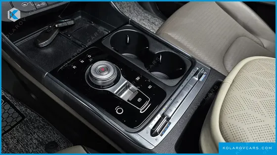 KIA CARNIVAL 9-SEATER SIGNATURE