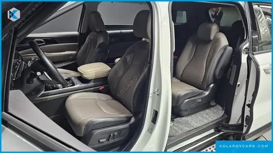 KIA CARNIVAL 9-SEATER SIGNATURE