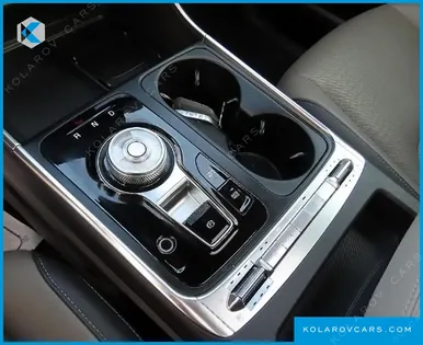 KIA CARNIVAL DIESEL 9-SEATER SIGNATURE