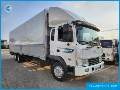 HYUNDAI MEGA TRUCK GOLD