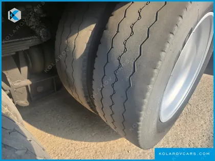 HYUNDAI MEGA TRUCK GOLD