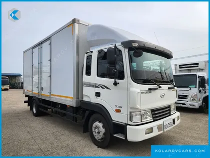 HYUNDAI MEGA TRUCK GOLD