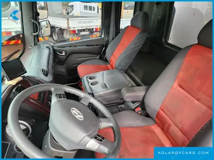 HYUNDAI MEGA TRUCK GOLD