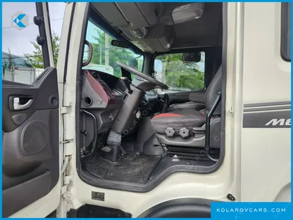 HYUNDAI MEGA TRUCK GOLD