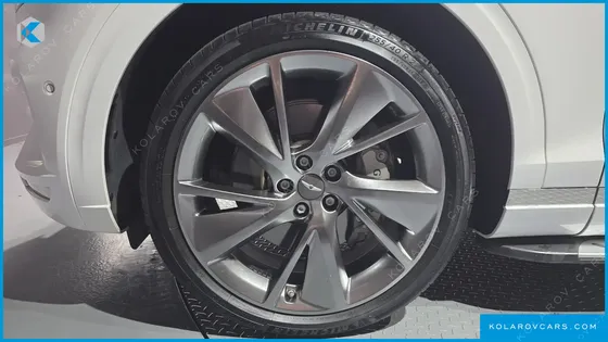 GENESIS GV70 2.5T GASOLINE 2WD