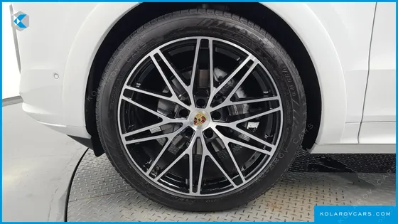 PORSCHE CAYENNE 3.0 COUPE