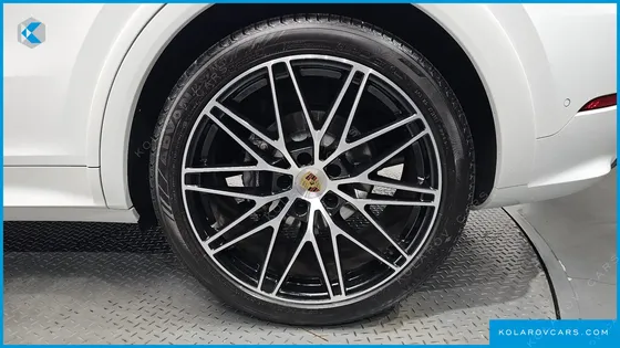 PORSCHE CAYENNE 3.0 COUPE
