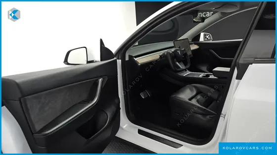 TESLA MODEL Y LONG RANGE AWD