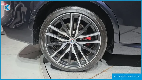 BMW X5 M50I