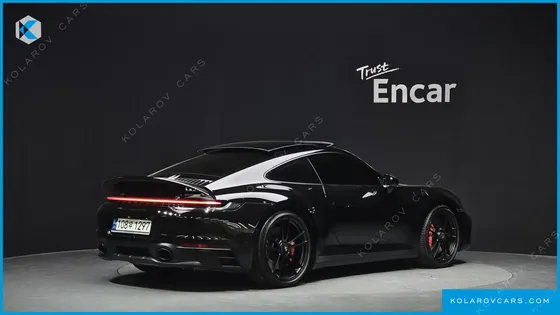 PORSCHE 911 CARRERA 4 GTS