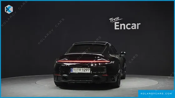 PORSCHE 911 CARRERA 4 GTS