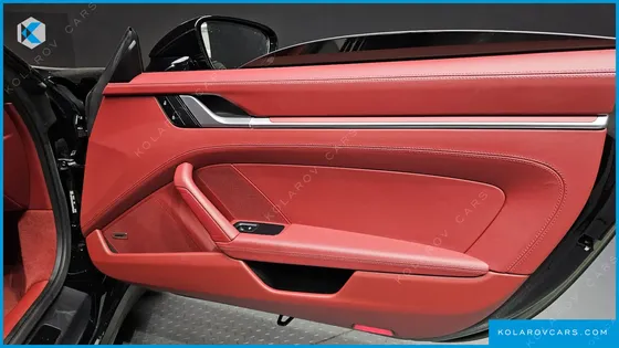 PORSCHE 911 CARRERA 4 GTS