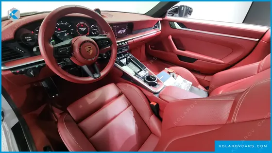 PORSCHE 911 CARRERA 4 GTS